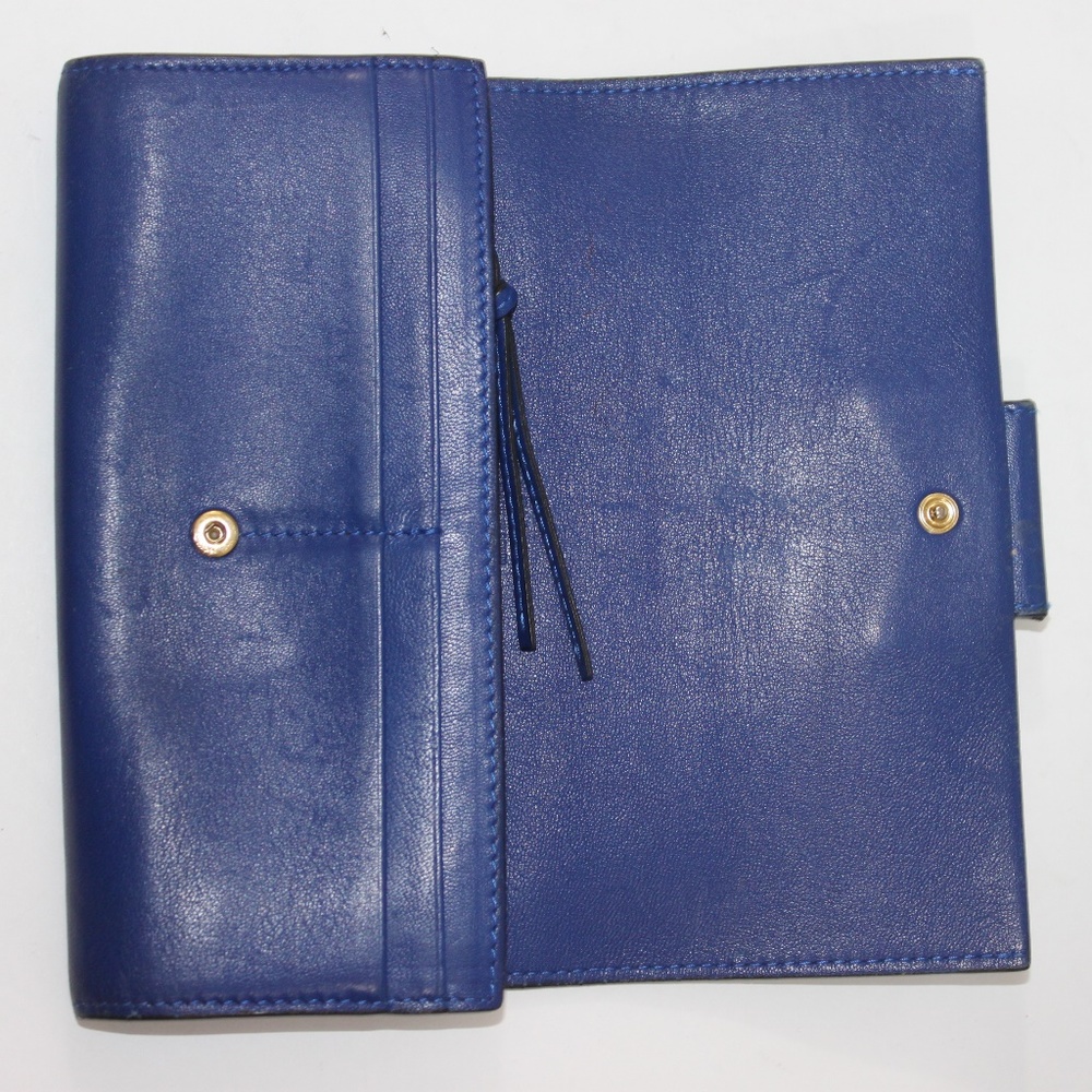 Chloe Bifold Blue Bow Wallet - Picture 2 of 6